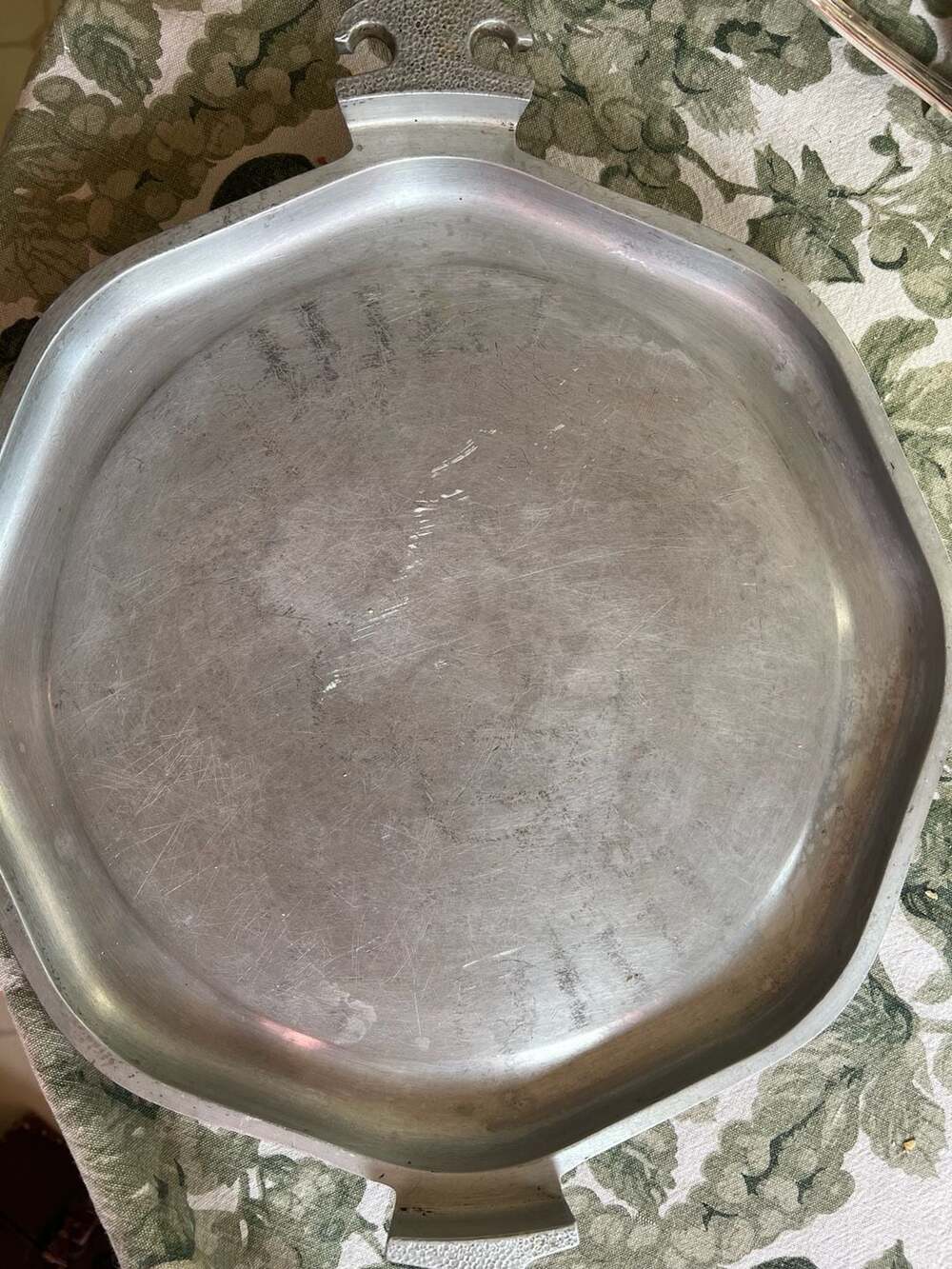 Vintage Guardian Service Cast Aluminum 13.5" / 16.5 With Handles, Octagonal Plat